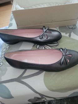 New Shoes Size 8