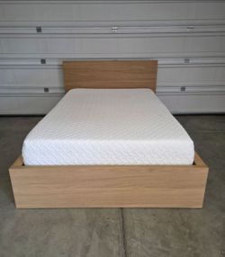 Full Size Bed. Used, in very good condition. 

Ikea Platform Bed Frame With Mattress. 

$295