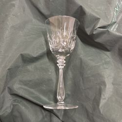 Set Of 8 Antique Glasses 