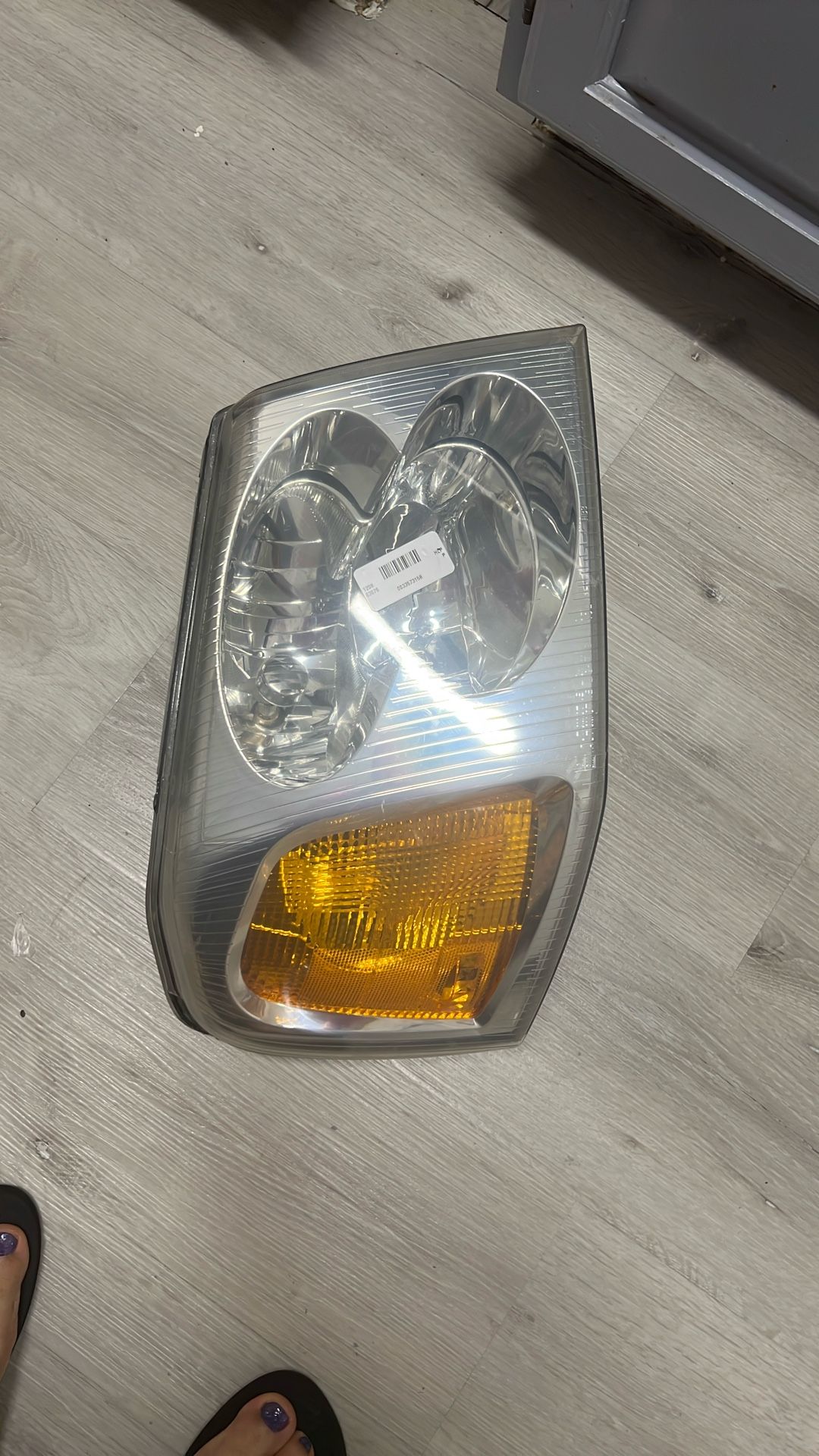 Headlight Model GMC Envoy 2005