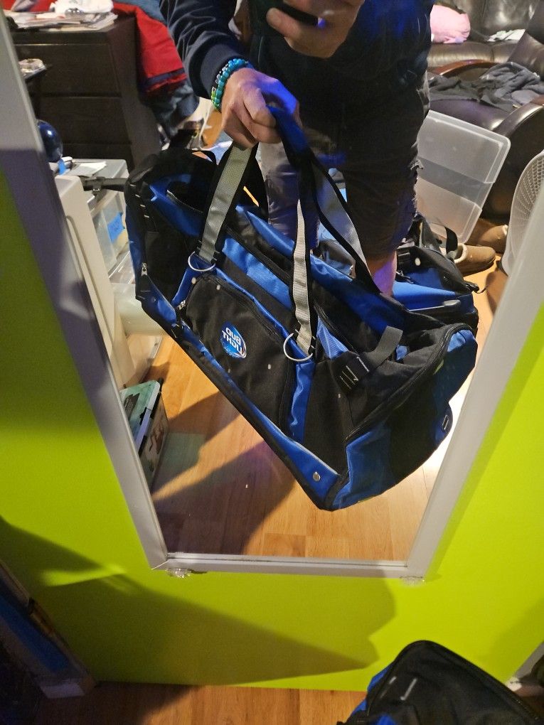 28" Heavy Duty Bud-Light Duffle Bag
