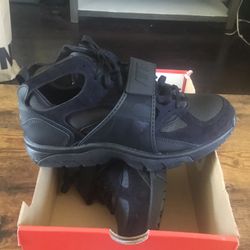 New Men’s Nike Air Trainer Huarache size 12