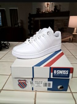 L🧿🧿K! - K-Swiss Classic VN White White Mens Leather Shoes Fashion Sneakers size 10.5 BRAND NEW IN BOX,NEVER WORN!....asking $65.00 FIRM!