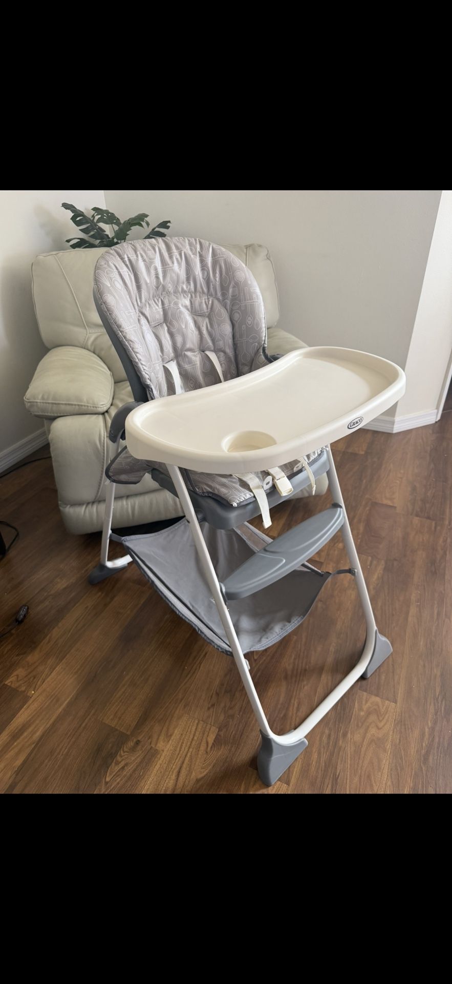 Baby High Chair and Crib with Matress