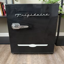 Frigidaire Mini Fridge