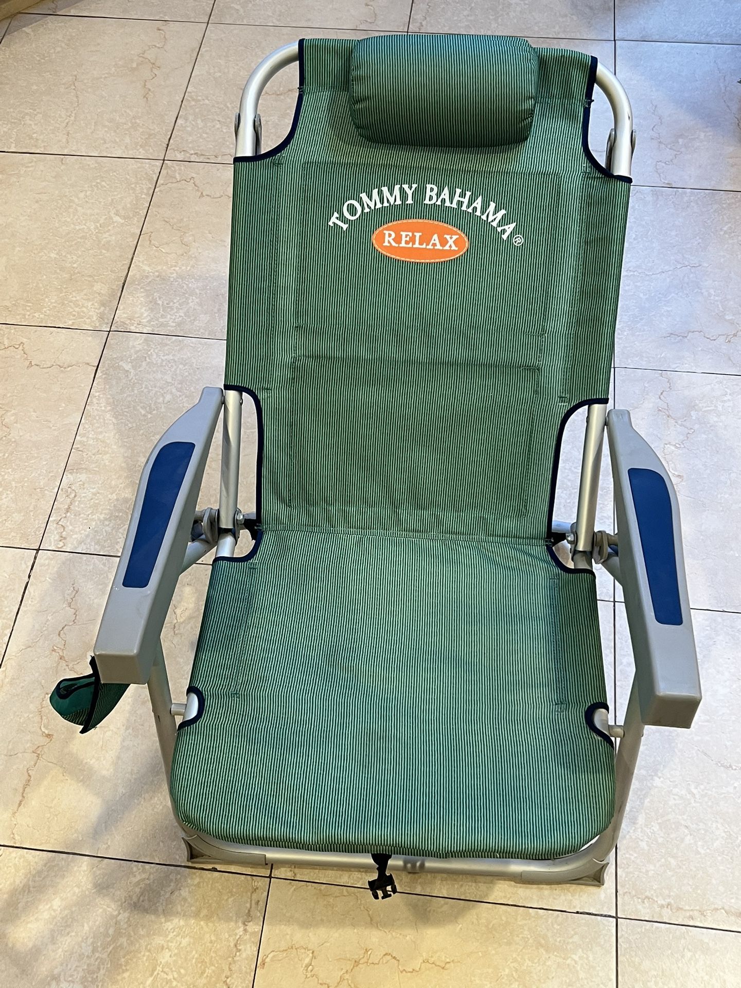 Tommy Bahama Relax 5 Position Classic Lay Flat Folding Bpk Bch Chair