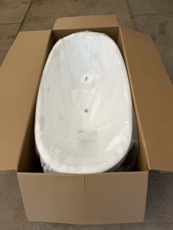 Woodbridge acrylic Soaking Tub