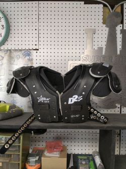 DOUGLAS DESTROYER 2.0 (D2) Q22 SHOULDER PADS
