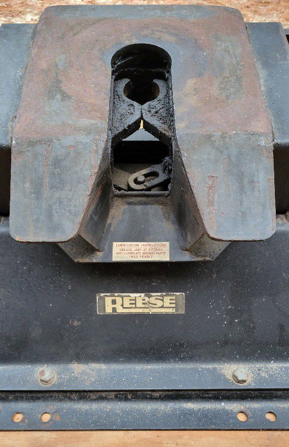 Reese Fifth Wheel Hitch 