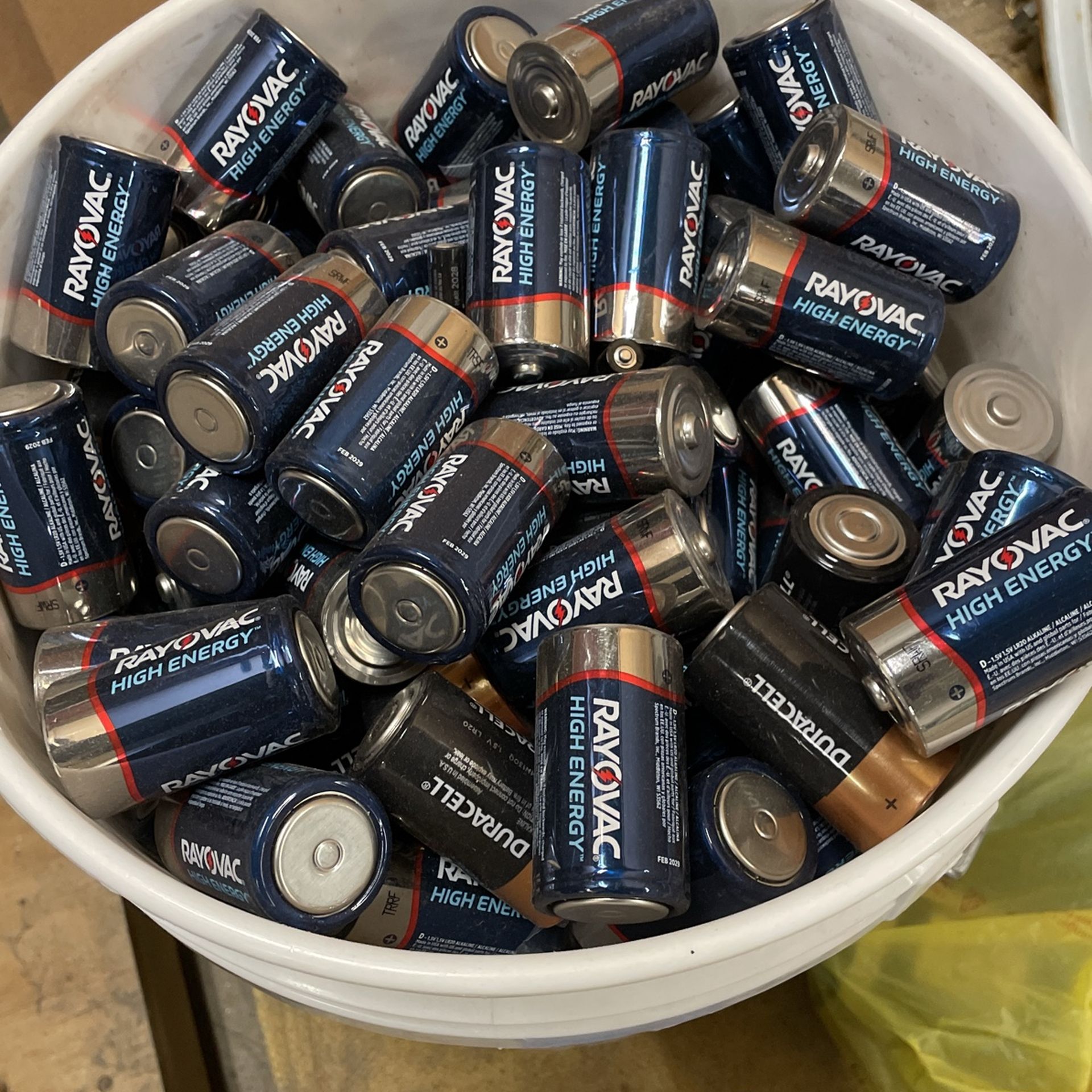 Bin Of D Batteries