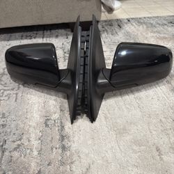 2008 Pontiac G8 -Driver And Passenger Side Mirrors