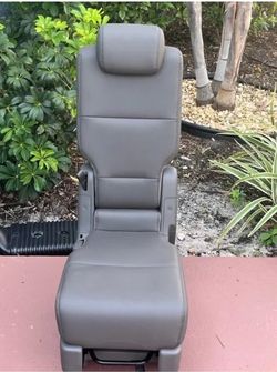 Middle Seat Honda Odyssey 2011-2017