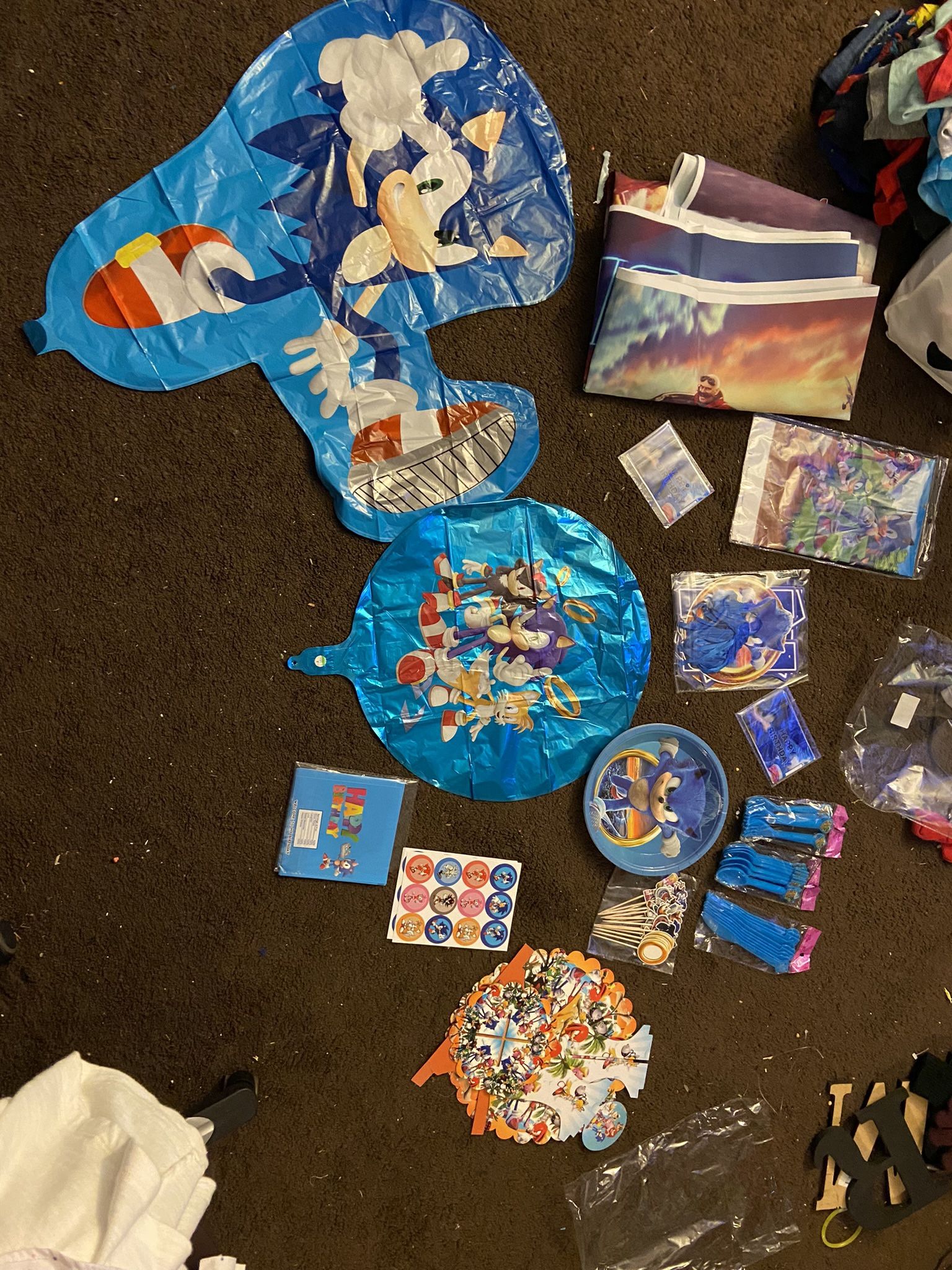 Sonic Party decorations