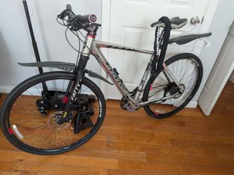 Cannondale Quick CX Hybrid Bike