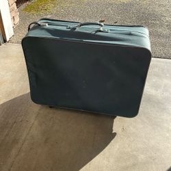 Extra Extra Large Suitcase 