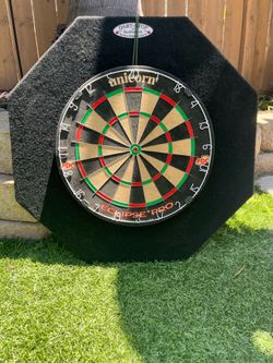 Dartboard with Accessories