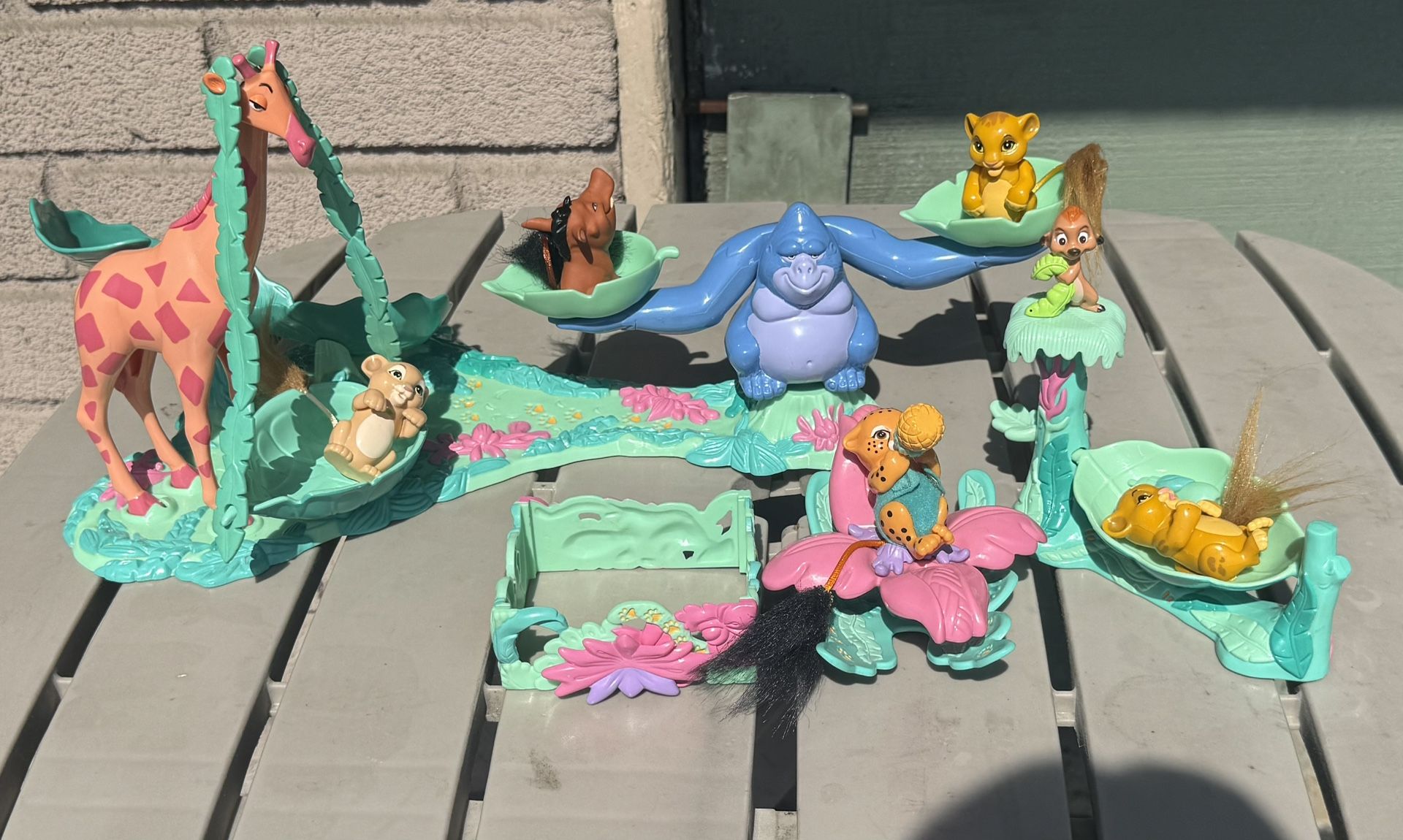 94’ Mattel, jungle babies, playset and accessories