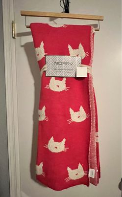 Norry Decorative Pink Blanket with Cat Print (NWT!)