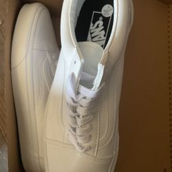Men’s All White Vans 