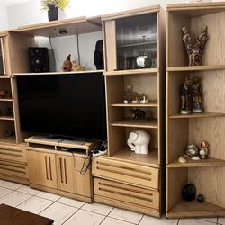 Large Oak Entertainment Wall Unit – Fits 55” TV, Display Shelves & Storage