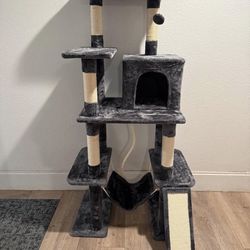 Brand New Large tree for multi-level cats