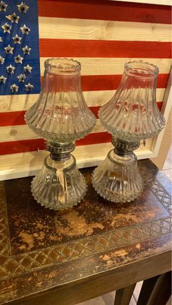 Vintage farm lamplight 13 inch tall