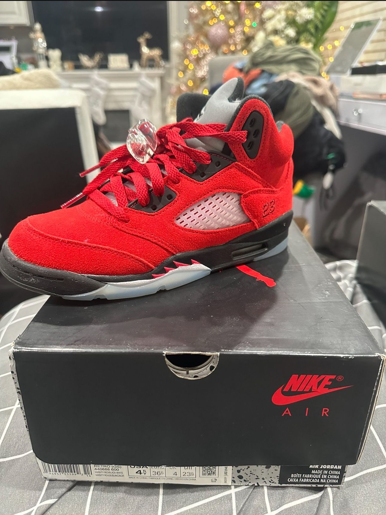 Jordan 5 Varsity Red