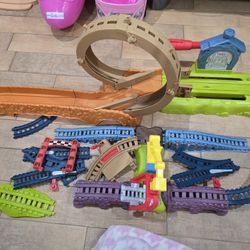 Thomas and Friends Launch Loop Track