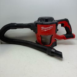 Milwaukee M18 Compact Vacuum 211118/12
