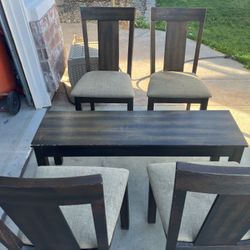 Table And Chairs 