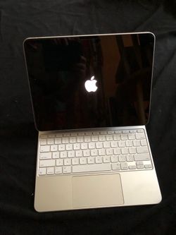 iPad. Pro 13 inch  M5 256 GB Wi-Fi