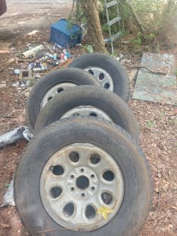 Set of GMC 6 lug 17 inch
