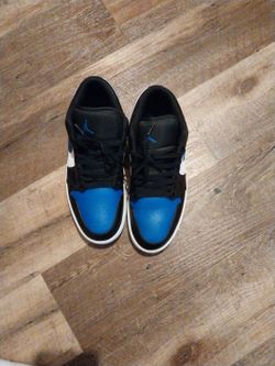 Jordan 1 Low Alternate Royal Toe
