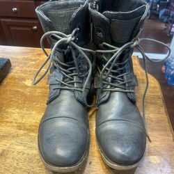J75 Men Gray Tie& Zip up Boots. 12 Good Condition 