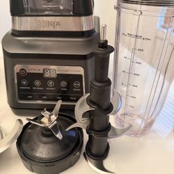 Ninja Auto-iQ Kitchen System Blender + Food Processor – Excellent Condition