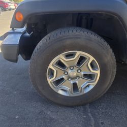Jeep Rubicon  Rims & Tires 2018