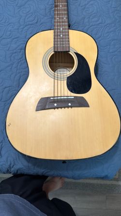 First act Guitar with soft case