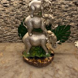 Handmade Safari Children’s Birthday/ Baby Shower Centerpieces 