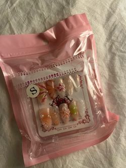 Handmade Press On Nails 10Pcs Short Almond Shape 3D Flower Fake Nails Reusable Cute Acry