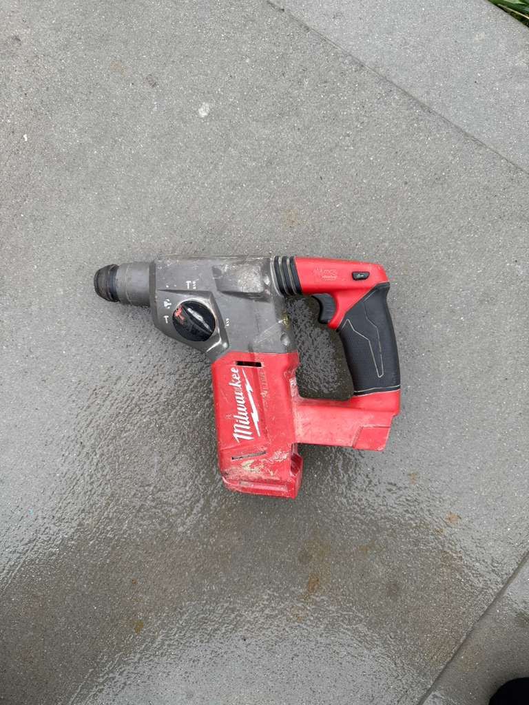 M18 FUEL 18V Lithium-Ion Brushless Cordless 1 in. SDS-Plus Rotary Hammer (Tool-Only)