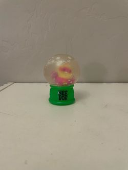 Needoh snow globe