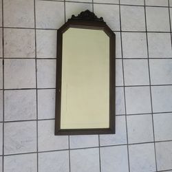 1920s Mirrior "The Beauty Line"