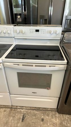 White Whirlpool GlassTop Electric Range