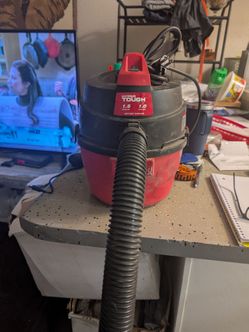 Hyper Tough shop vac