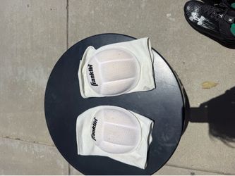 Volleyball knee pads
