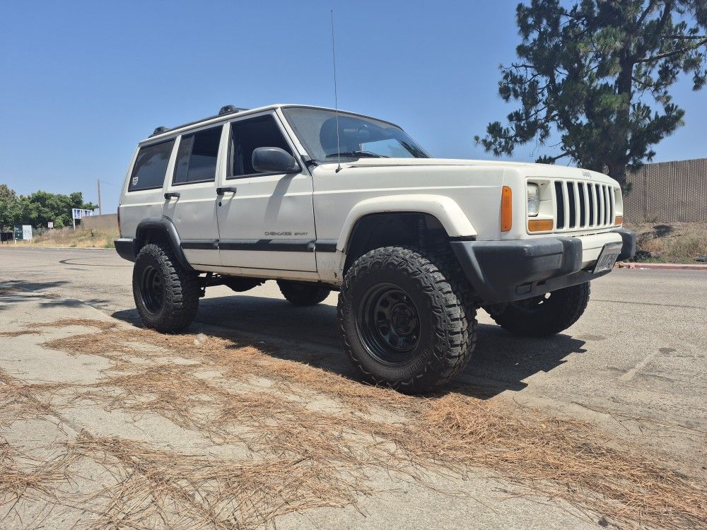 2000 Jeep Cherokee