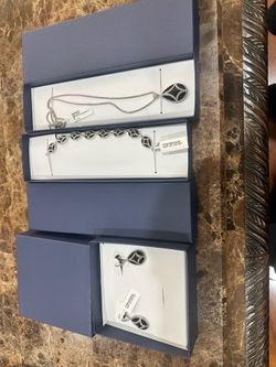 Brand new 3pcs set jewlery