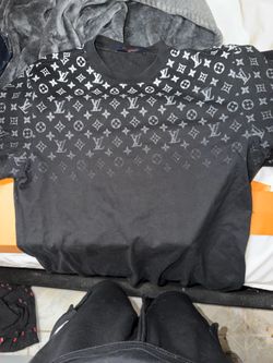 Real Small Loui Vuitton shirt