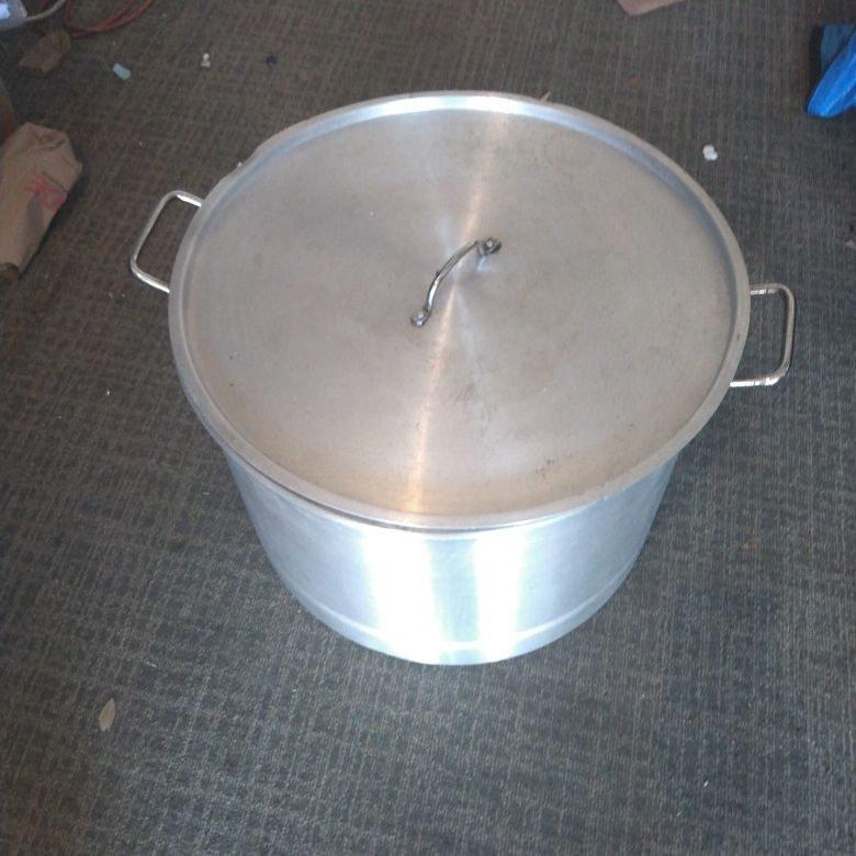 Large Commercial Cooking Pot 23x16 for Sale in Orlando, FL - OfferUp