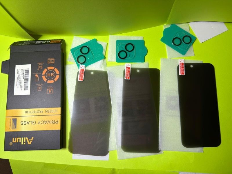 Iphone 15 & Iphone16 Privacy Glass W/3 Camera Lens